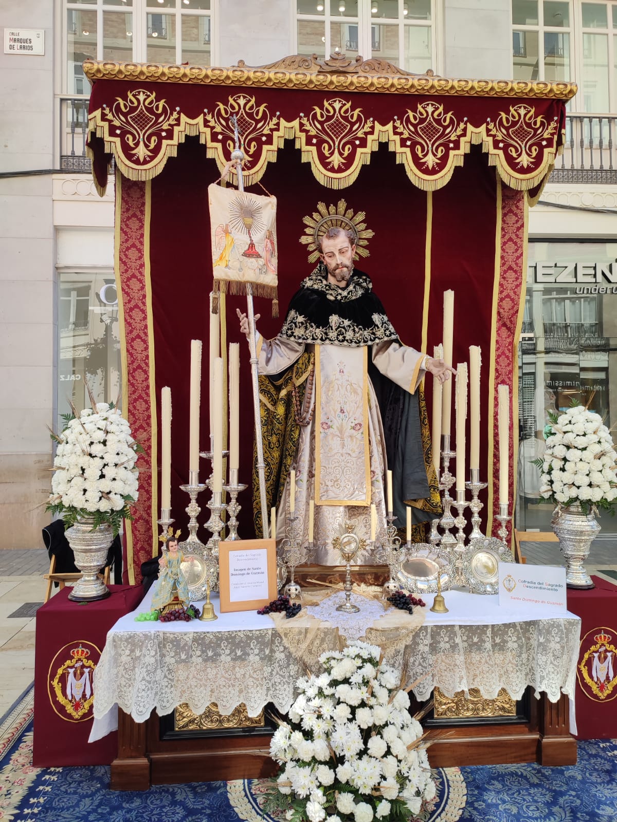 ALTAR PARA LA PROCESIÓN DEL CORPUS